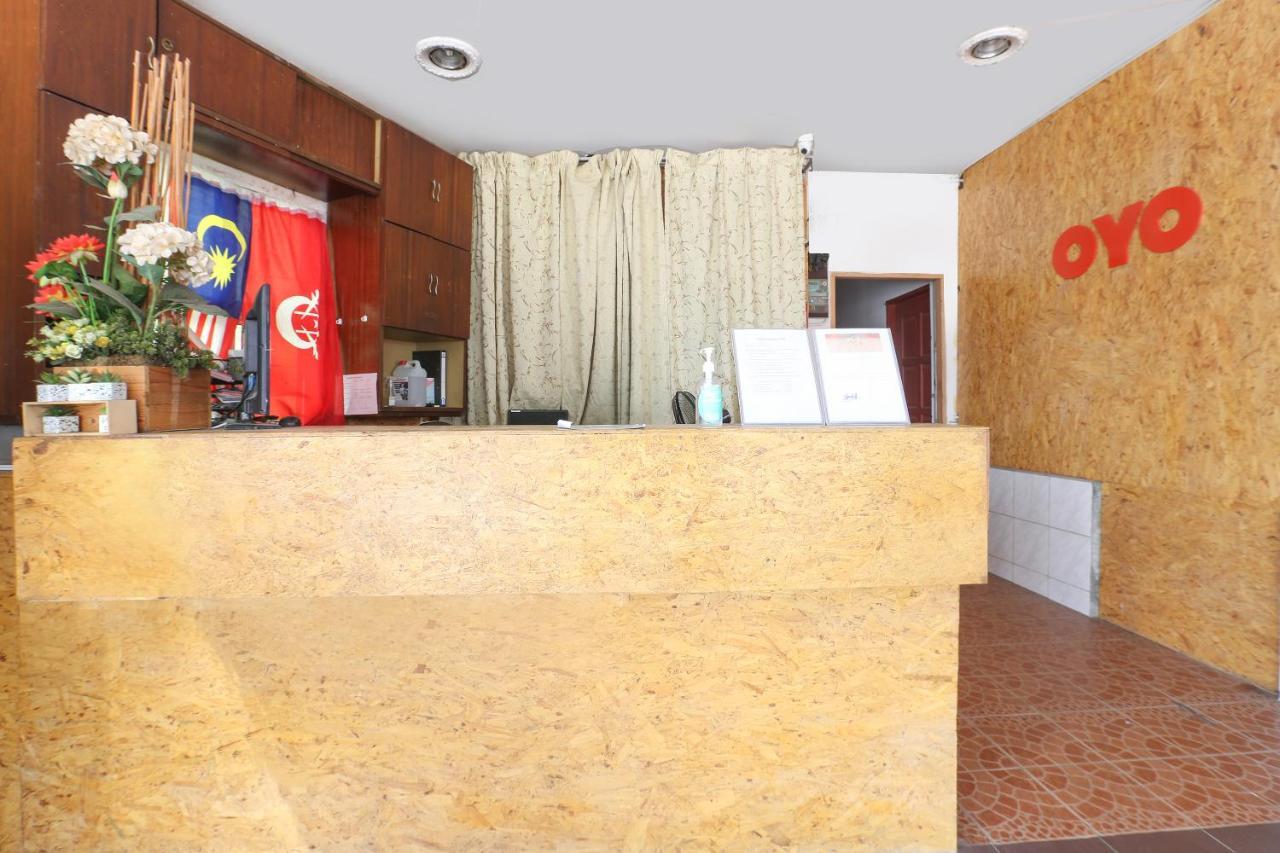 Oyo 90321 Hotel Bajet Sri Manal 타나메라 외부 사진