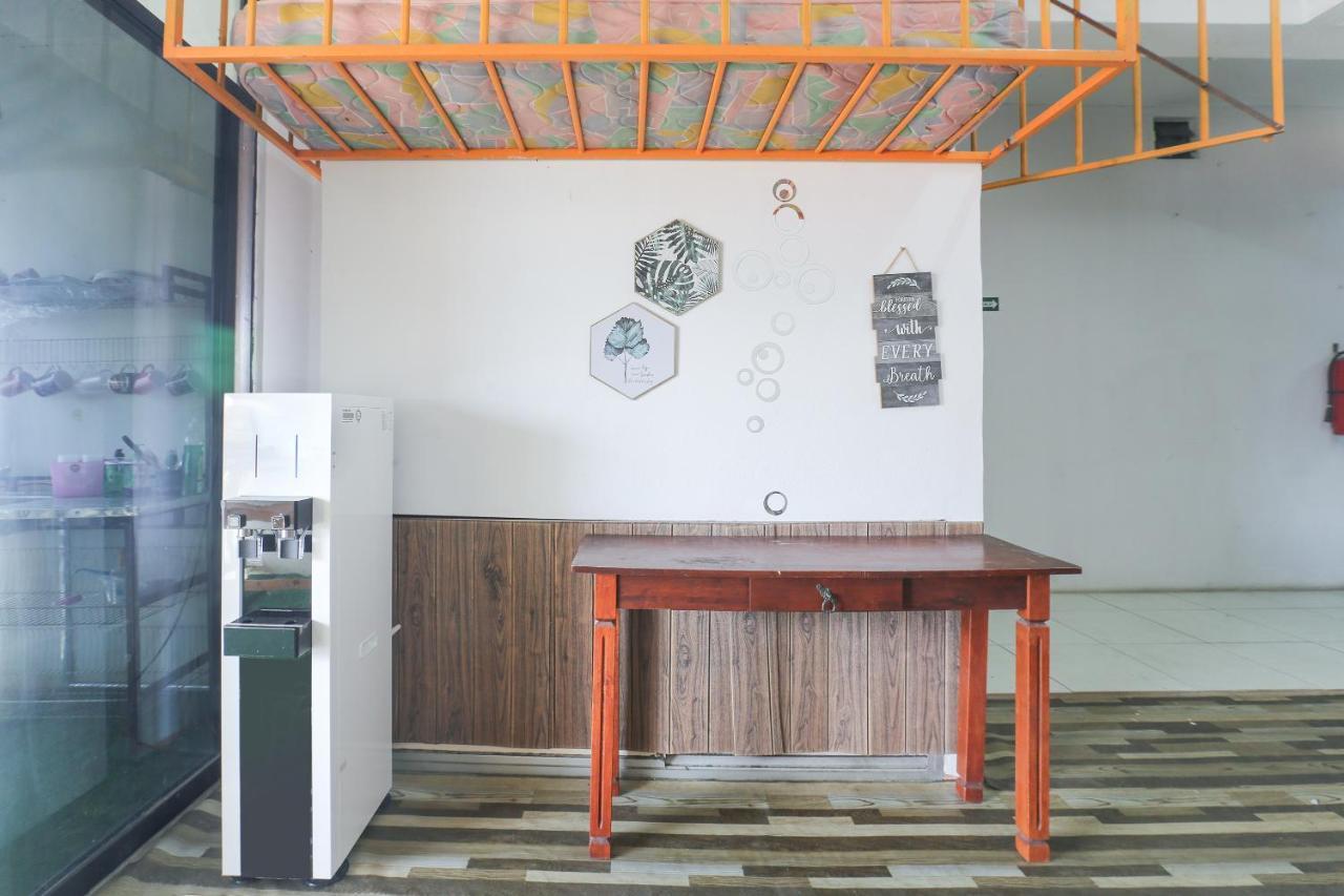 Oyo 90321 Hotel Bajet Sri Manal 타나메라 외부 사진