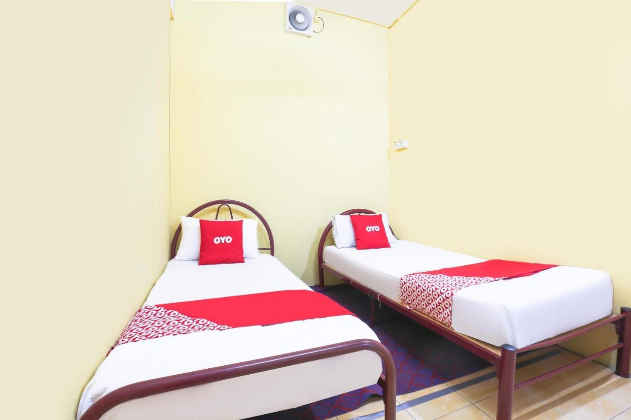 Oyo 90321 Hotel Bajet Sri Manal 타나메라 외부 사진