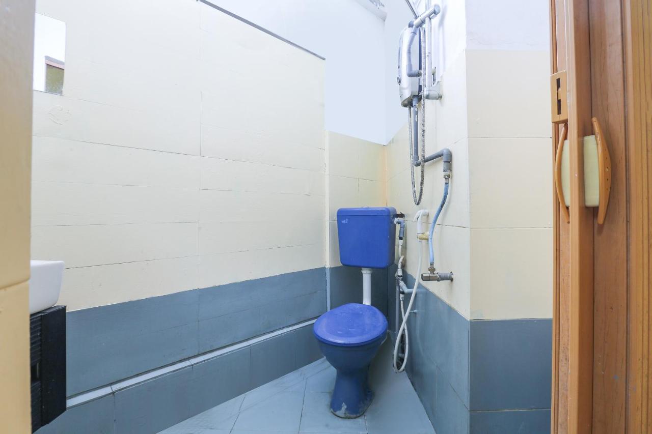 Oyo 90321 Hotel Bajet Sri Manal 타나메라 외부 사진
