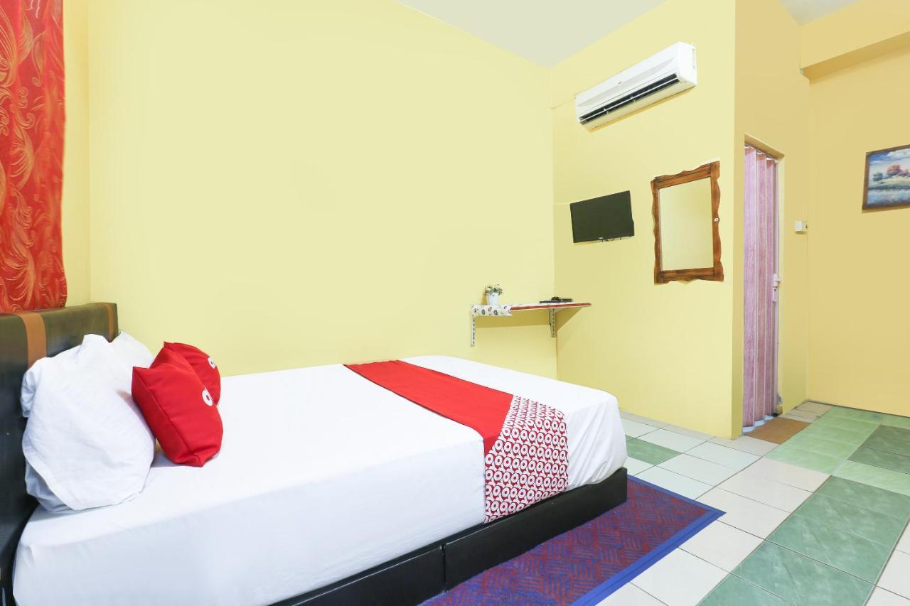 Oyo 90321 Hotel Bajet Sri Manal 타나메라 외부 사진